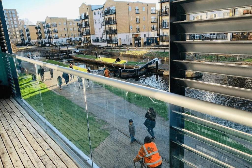 1988 Homes - Milend Londra Dış mekan fotoğraf